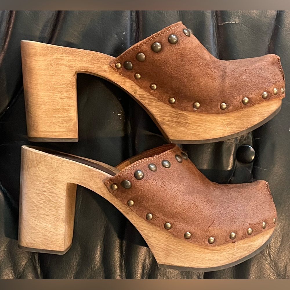 Fiorentini + Baker Brown Suede Studded Clogs